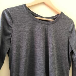 Performance Tees Gray Long Sleeve Size M